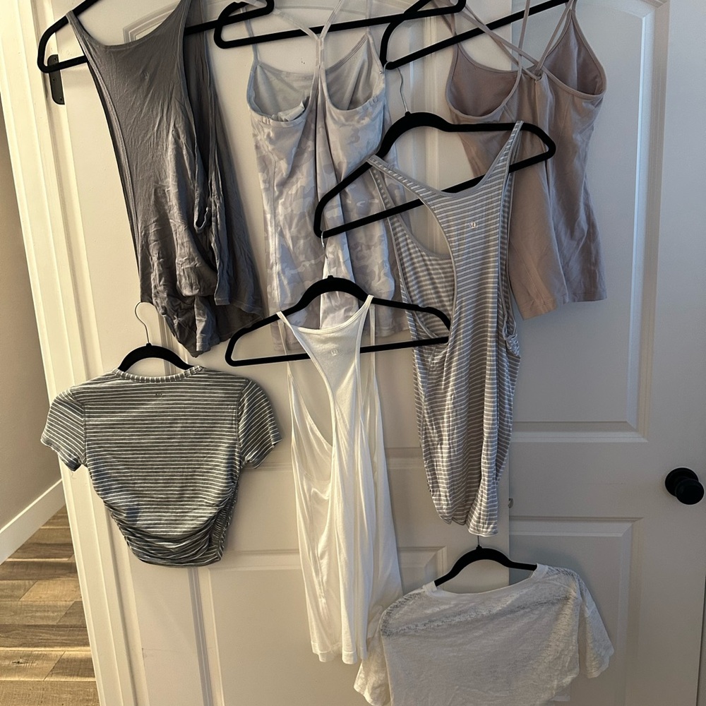 lululemon tank/shirt lot size 4/6 small - Picture 5 of 5